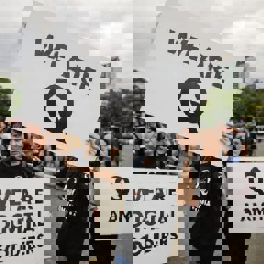 Afbeelding De 4 ruiters van de infocalyps: Trump, QAnon, digitprop en deepfakes